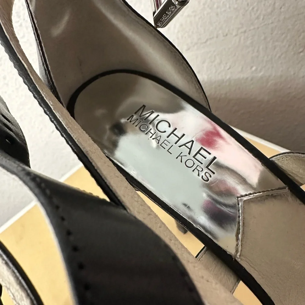 Michael Kors Black Evie Platform Leather High Heeled Size 8 Medium Shoes